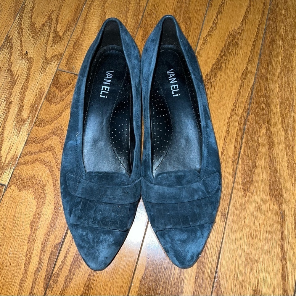 Vaneli Navy Blue Suede Fringe Flats Loafers Size 8.5M - Picture 1 of 8